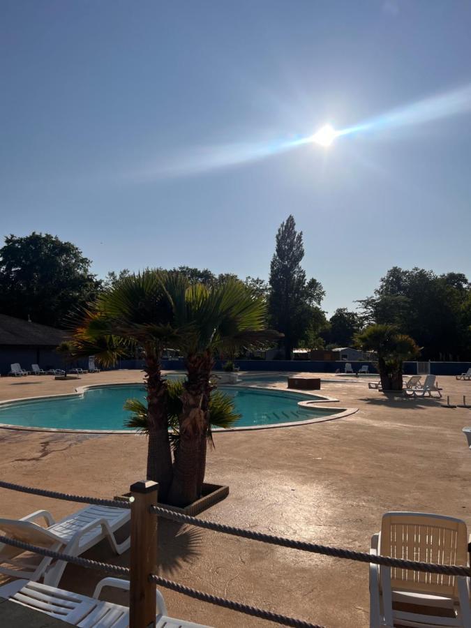 Mobil Home Du Lac - Camping 4 Etoiles Aureilhan Kültér fotó